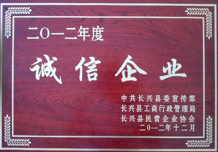 �\����I(y��)