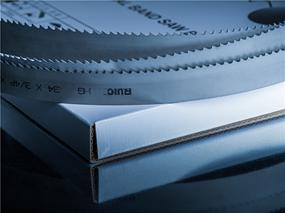 鋸床廠家告訴您使用鋸床的時(shí)應(yīng)該注意什么問(wèn)題？